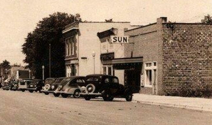 Sun Theatre - From Moviejs1944 At Cinema Treasures (newer photo)